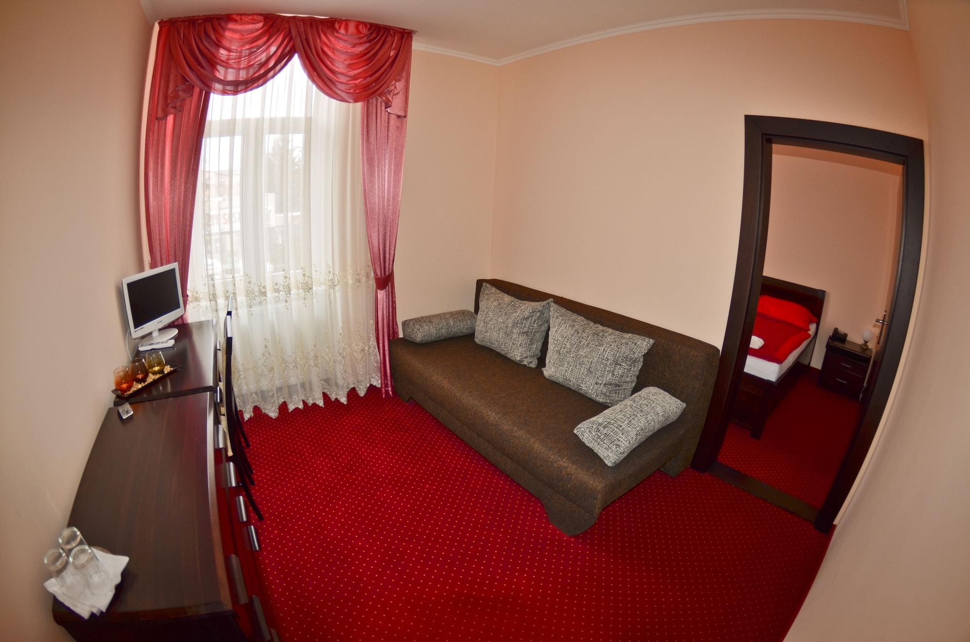 Hotel Europa Liptovsky Mikulas Exterior photo
