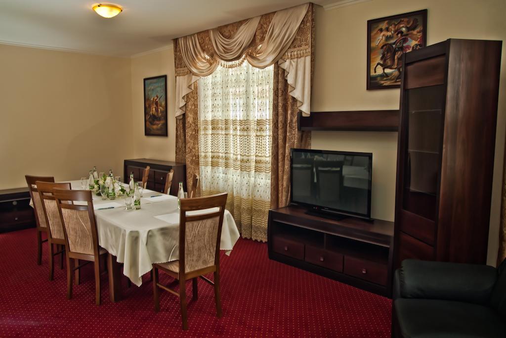 Hotel Europa Liptovsky Mikulas Exterior photo