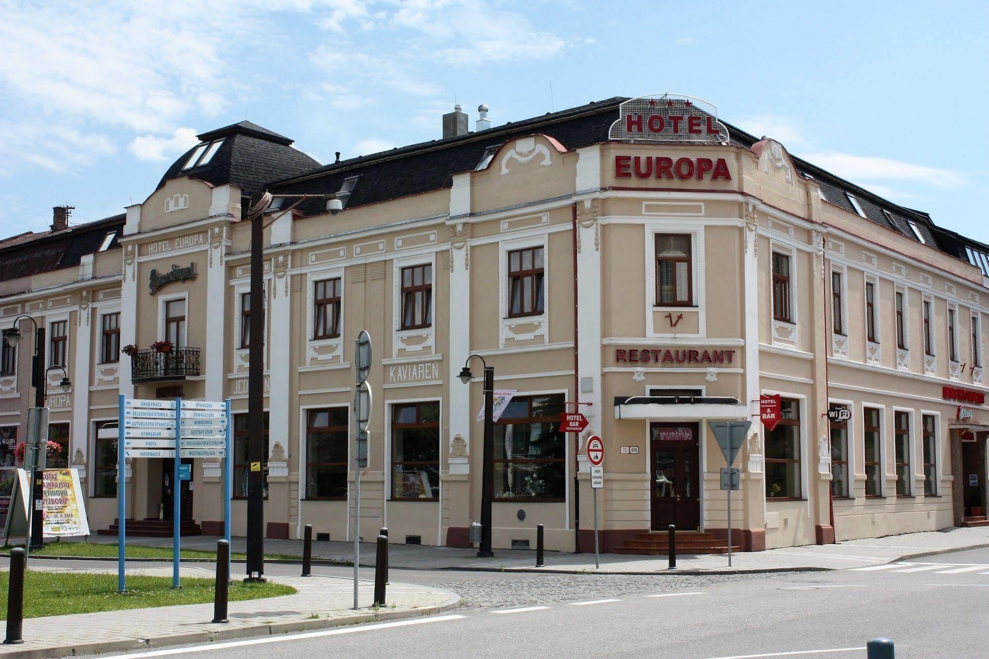 Hotel Europa Liptovsky Mikulas Exterior photo